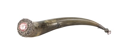 Lot 977 - A SCOTTISH HORN SNUFF MULL WITH SILVER MOUNTS
