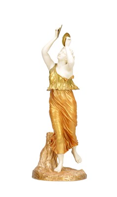 Lot 61 - AN ART NOUVEAU ROYAL WORCESTER PORCELAIN FIGURE