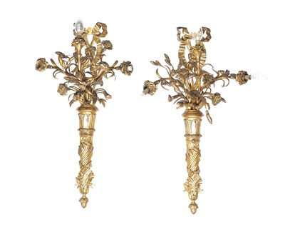 Lot 1060 - A PAIR OF 20TH CENTURY FRENCH GILT BRONZE HANGING WALL LIGHTS