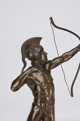 Lot A PATINATED BRONZE FIGURE OF A CLASSICAL ARCHER ON MARBLE BASE