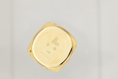 Lot 322 - AN 18CT GOLD WALTHAM WRIST WATCH