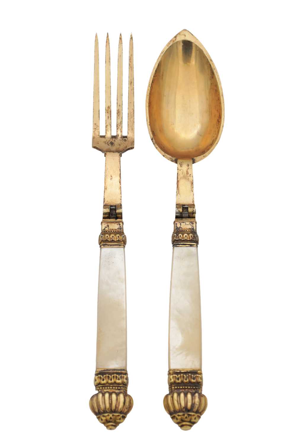 Lot 34 - A RARE PAIR OF 19TH CENTURY FRENCH SILVER GILT TRAVELLING SPOON AND FORK WITH MOTHER-OF-PEARL HANDLES