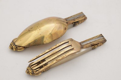 Lot 34 - A RARE PAIR OF 19TH CENTURY FRENCH SILVER GILT TRAVELLING SPOON AND FORK WITH MOTHER-OF-PEARL HANDLES