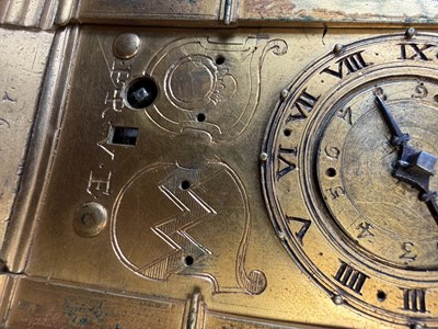 Lot 1301 - AN EARLY 17TH CENTURY GERMAN GILT CASED STRIKING TABLE CLOCK