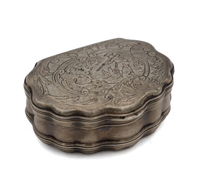 Lot 13 - AN 18TH CENTURY CONTINENTAL SILVER ENGRAVED SNUFF BOX