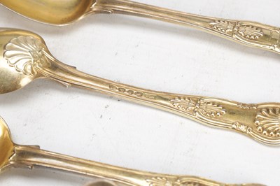 Lot 3 - A COLLECTION OF GEORGIAN ENGLISH SILVER KING'S PATTERN FLATWARE AND CUTLERY