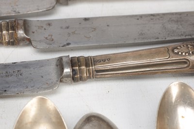 Lot 3 - A COLLECTION OF GEORGIAN ENGLISH SILVER KING'S PATTERN FLATWARE AND CUTLERY