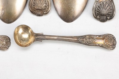 Lot 3 - A COLLECTION OF GEORGIAN ENGLISH SILVER KING'S PATTERN FLATWARE AND CUTLERY