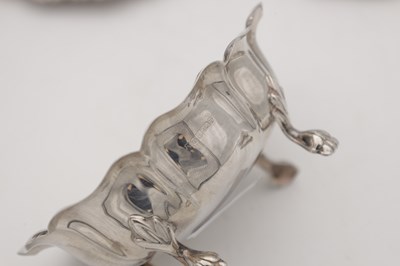 Lot 116 - A COLLECTION OF SILVER ITEMS