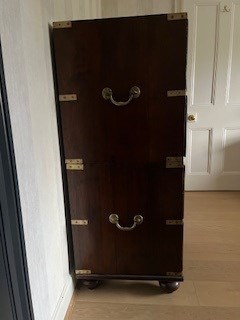 Lot 1533 - AN UNUSUALLY LARGE MID 19TH CENTURY CAMPHORWOOD CAMPAIGN CHEST WITH BRASS RECESSED HANDLES