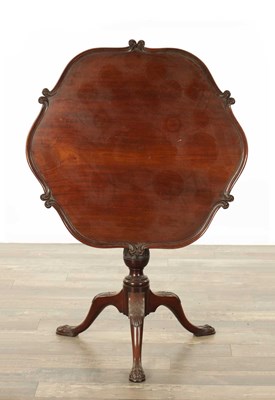 Lot 1494 - A 19TH CENTURY MAHOGANY IRISH STYLE TILT-TOP TABLE