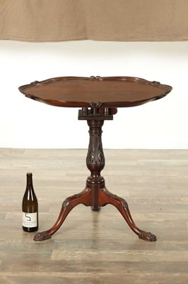 Lot 1494 - A 19TH CENTURY MAHOGANY IRISH STYLE TILT-TOP TABLE