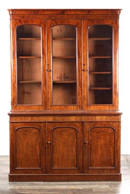 Lot 1504 - A 19TH CENTURY MAHOGANY LIBRARY BOOKCASE