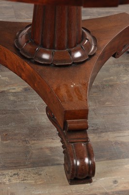 Lot 1601 - A WILLIAM IV FLAMED MAHOGANY CIRCULAR TABLE WITH A SEGMENTED FANNED TOP
