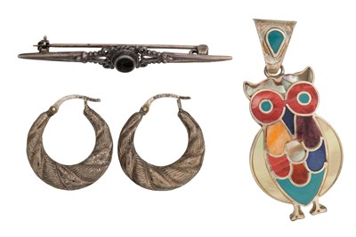 Lot 307 - A COLLECTION OF SILVER JEWELLERY