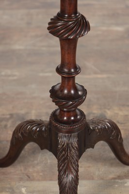 Lot 1685 - A FINE GEORGE III CARVED MAHOGANY KETTLE STAND