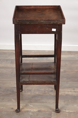 Lot 1488 - A GEORGE II MAHOGANY OCCASIONAL TABLE