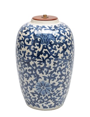 Lot 809 - A 19TH CENTURY CHINESE BLUE AND WHITE PORCELAIN GINGER JAR
