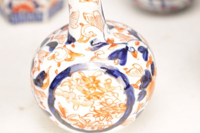 Lot 806 - A COLLECTION OF NINE PIECES OF JAPANESE PORCELAIN