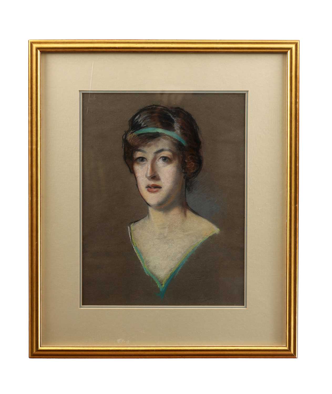 Lot 887 - REGINALD GRANGE BRUNDRIT (BRITISH, 1883-1960) AN EARLY 20TH CENTURY PASTEL PORTRAIT OF A LADY