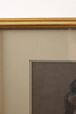 Lot 887 - REGINALD GRANGE BRUNDRIT (BRITISH, 1883-1960) AN EARLY 20TH CENTURY PASTEL PORTRAIT OF A LADY