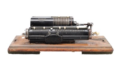 Lot 1470 - A MULDIVO CALCULATING MACHINE