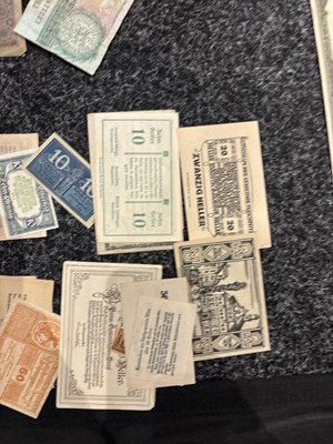 Lot 161 - A COLLECTION OF WORLD BANKNOTES AND EMERGENCY ISSUE NOTES