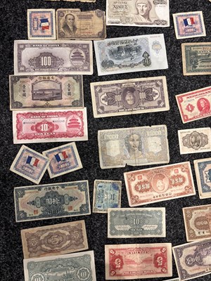 Lot 161 - A COLLECTION OF WORLD BANKNOTES AND EMERGENCY ISSUE NOTES