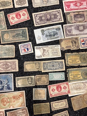 Lot 161 - A COLLECTION OF WORLD BANKNOTES AND EMERGENCY ISSUE NOTES