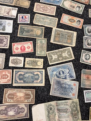 Lot 161 - A COLLECTION OF WORLD BANKNOTES AND EMERGENCY ISSUE NOTES