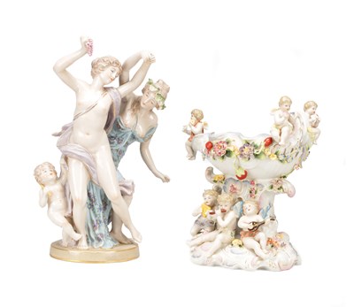 Lot 688 - TWO LATE 19TH / EARLY 20TH CENTURY CONTINENTAL PORCELAIN FIGURAL GROUPS
