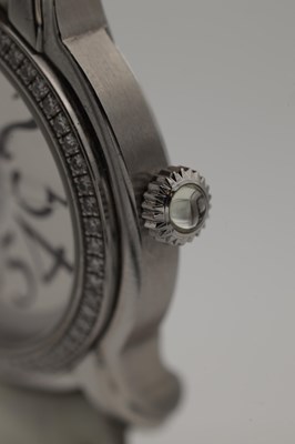 Lot 447 - AN AUTOMATIC AUDEMARS PIGUET DIAMOND-SET STAINLESS STEEL WRISTWATCH