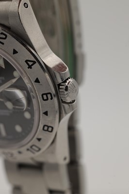 Lot 532 - A GENTLEMAN'S ROLEX STAINLESS STEEL OYSTER PERPETUAL DATE EXPLORER II WRISTWATCH