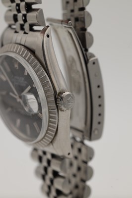 Lot 316 - A GENTLEMAN'S ROLEX STAINLESS STEEL OYSTER PERPETUAL DATEJUST AUTOMATIC WRISTWATCH