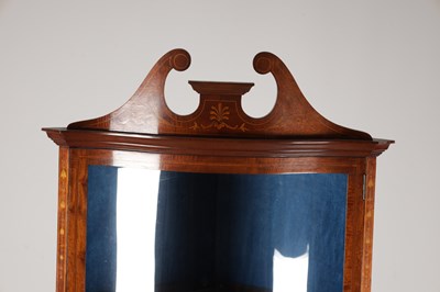 Lot 1529 - AN EDWARDIAN MAHOGANY MARQUETRY INLAID CORNER DISPLAY CABINET