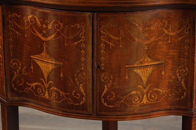 Lot 1529 - AN EDWARDIAN MAHOGANY MARQUETRY INLAID CORNER DISPLAY CABINET