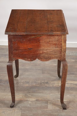 Lot 1567 - AN 18TH CENTURY SOLID YEW-WOOD LOWBOY