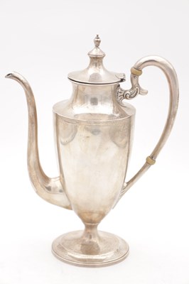 Lot 107 - A 19TH CENTURY STERLING SILVER COFFEE POT