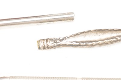 Lot 55 - A COLLECTION OF ENGLISH SILVER AND SILVER PLATED ITEMS