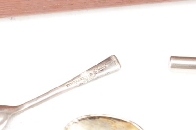 Lot 55 - A COLLECTION OF ENGLISH SILVER AND SILVER PLATED ITEMS