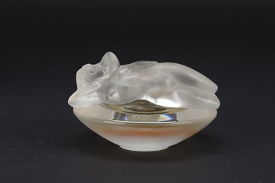 Lot 550 - A LALIQUE GLASS 'APHRODITE' LIMITED EDITION PERFUME BOTTLE
