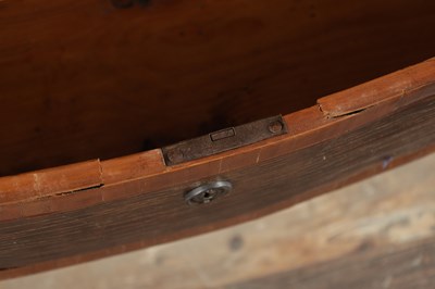 Lot 1537 - AN 18TH CENTURY CONTINENTAL ROSEWOOD AND SATINWOOD CROSS-BANDED BOW-FRONT CHEST OF DRAWERS