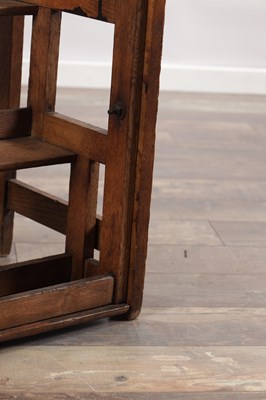 Lot 1581 - A 19TH CENTURY OAK METAMORPHIC STOOL / LIBRARY STEPS
