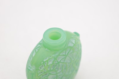 Lot 563 - RENE LALIQUE A LE JADE MOULDED AND FROSTED GREEN GLASS PERFUME BOTTLE
