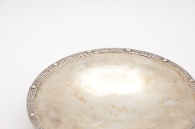 Lot 132 - A SILVER PEDESTAL DISH