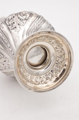 Lot 2 - A LATE 19TH CENTURY ENGLISH SILVER CASTER