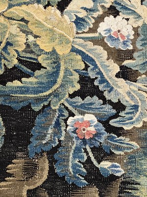 Lot 1122 - A LARGE AND IMPRESSIVE 18TH CENTURY FRENCH VERDURE TAPESTRY