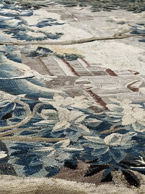 Lot 1122 - A LARGE AND IMPRESSIVE 18TH CENTURY FRENCH VERDURE TAPESTRY