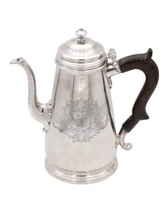 Lot 24 - A GEORGE II ENGLISH SILVER COFFEE POT