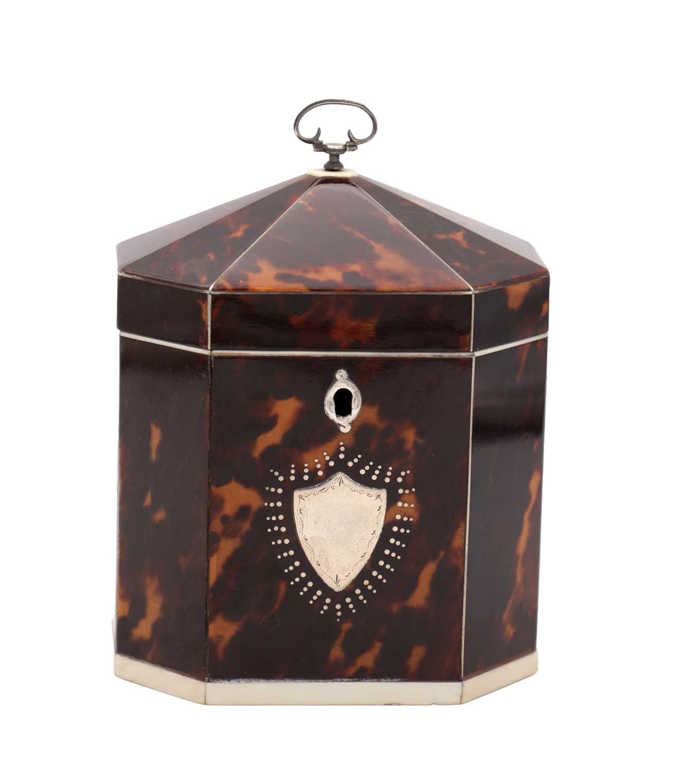 Lot 1381 - AN EARLY 19TH CENTURY IVORY AND SILVER STRUNG TORTOISESHELL OCTAGONAL TENT TOP TEA CADDY